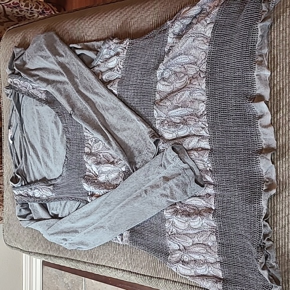 2 PC. Shirt and Tank Set - Picture 9 of 9